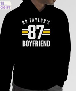 go taylors boyfriend football funny shirt 5